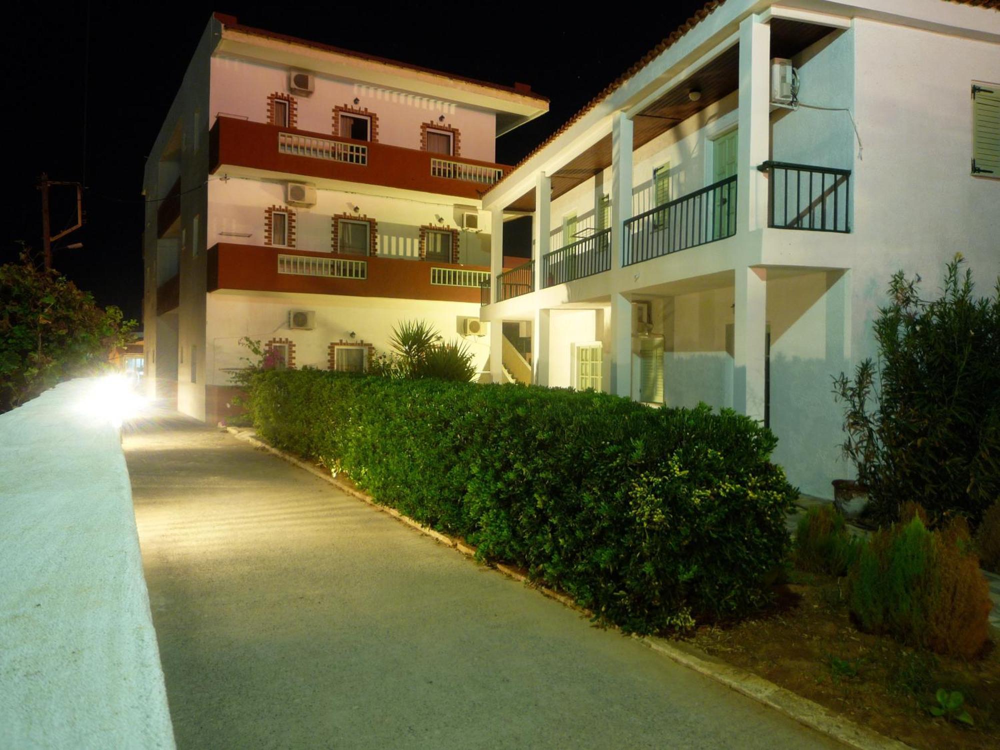 Haris Apartments Kokkini Hani Ngoại thất bức ảnh
