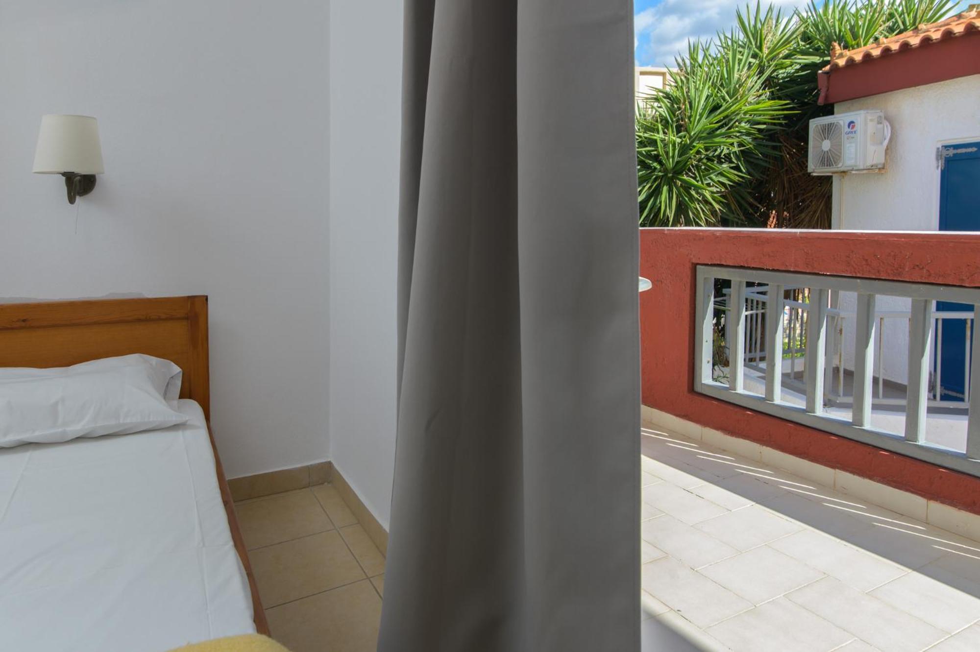 Haris Apartments Kokkini Hani Ngoại thất bức ảnh
